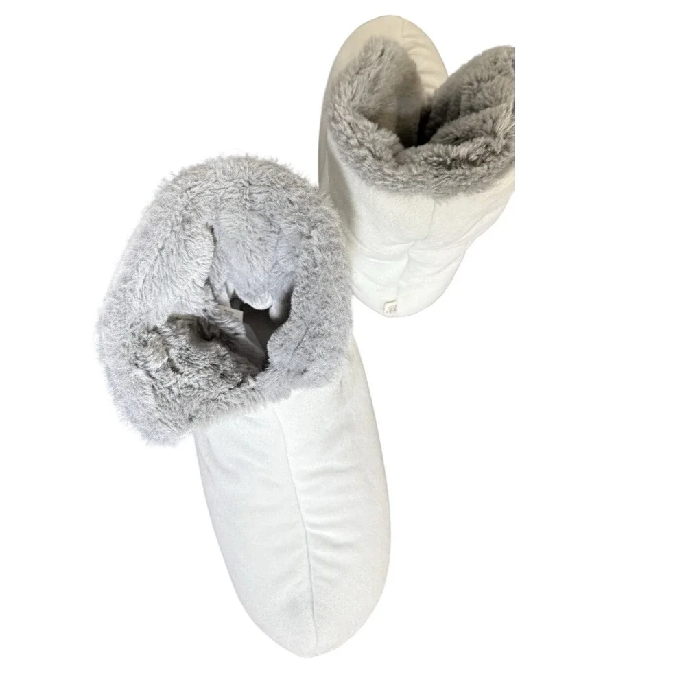 Men Puffer Slipper Boots White Size 10-11 Faux Fur Lined Indoor Cozy winter